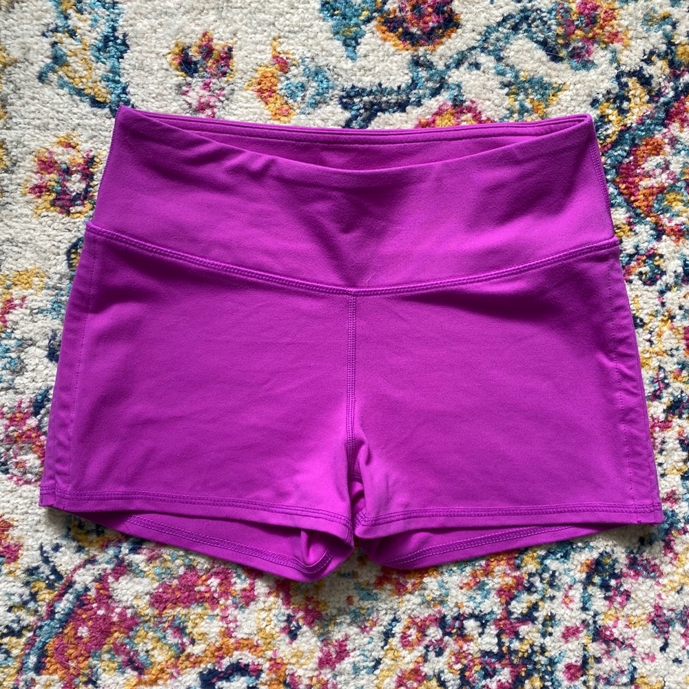 Fabletics Shorts - Picture 2 of 3